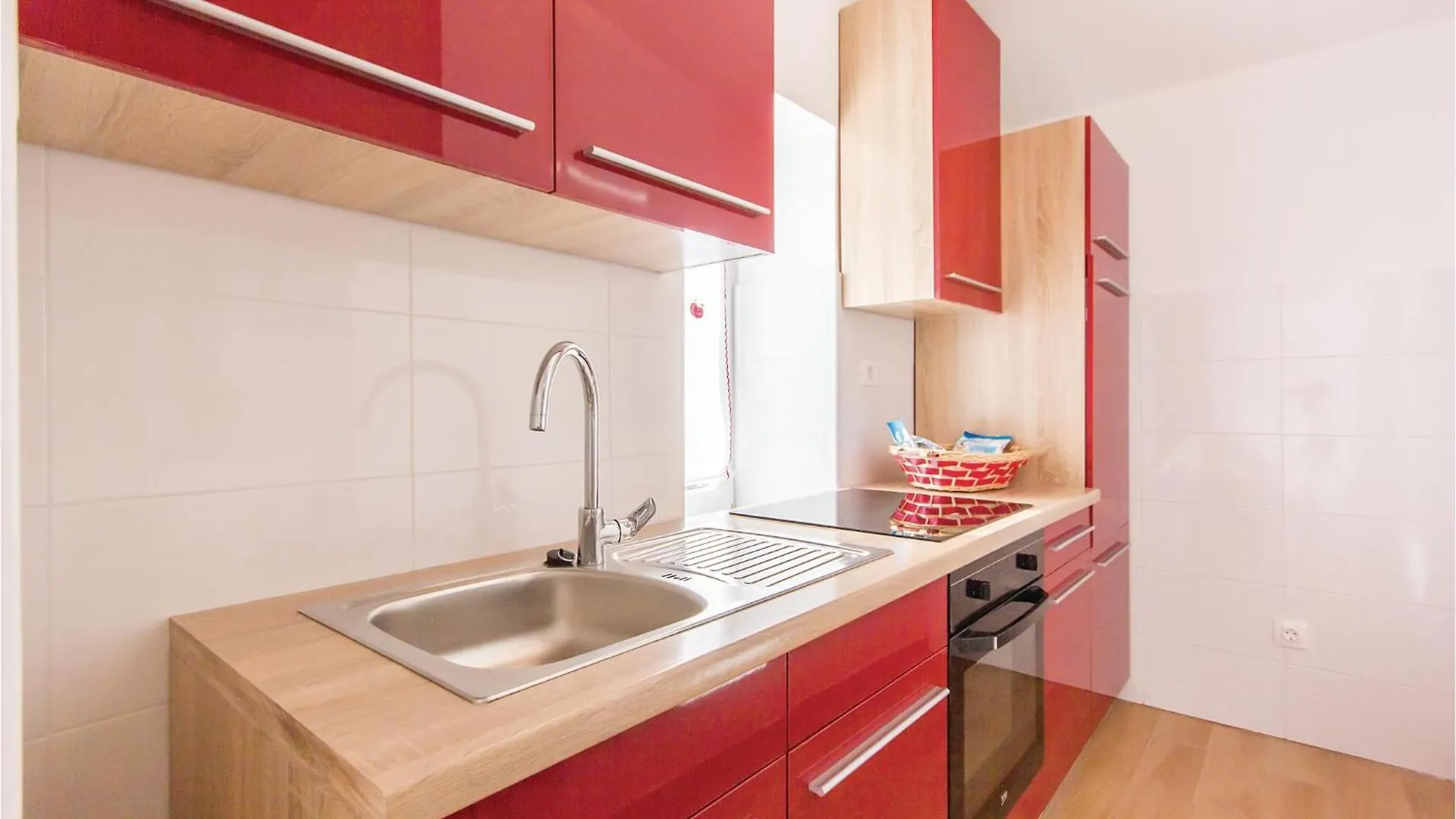 Lovely Home In Hreljici With Kitchen بيت للعطل